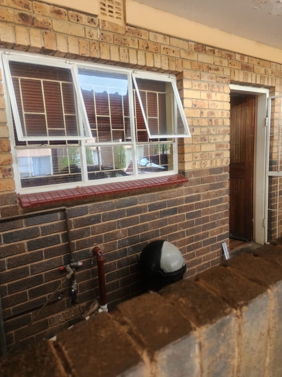 2 Bedroom Property for Sale in La Hoff North West